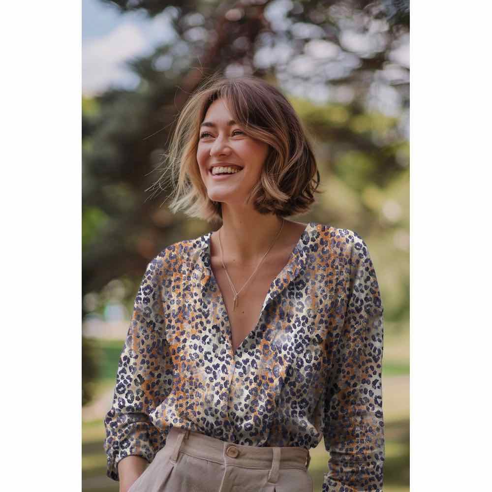 Viskosestoff, Leo Musterung auf Ecru / Weiß – Bild 3