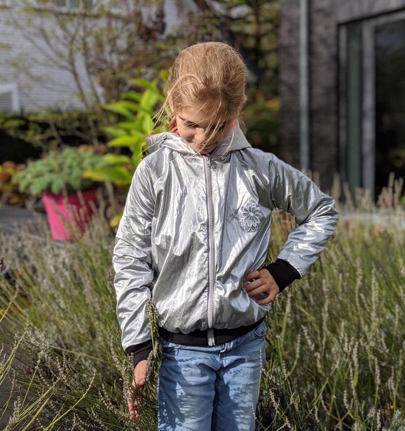 Kunstleder, leicht fallend, Knitteroptik – Silber – Bild 4