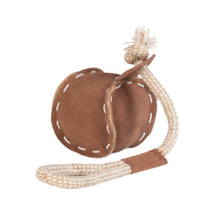 PAIKKA Wildlederspielball, Füllung aus recycelten Plastikflaschen, 30cm – Bild 3