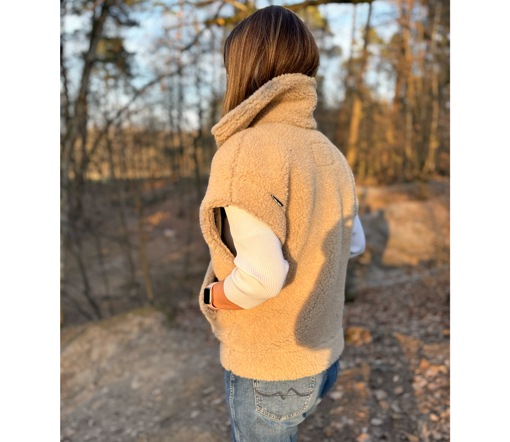 Alwero – Weste „HEL“ Adult, Beige, Biowolle Ultra Light – Bild 7