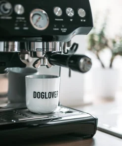 Porzellanbecher „DOGLOVER“, weiß, 300ml, deutsche Manufaktur (spülmaschinengeeignet)