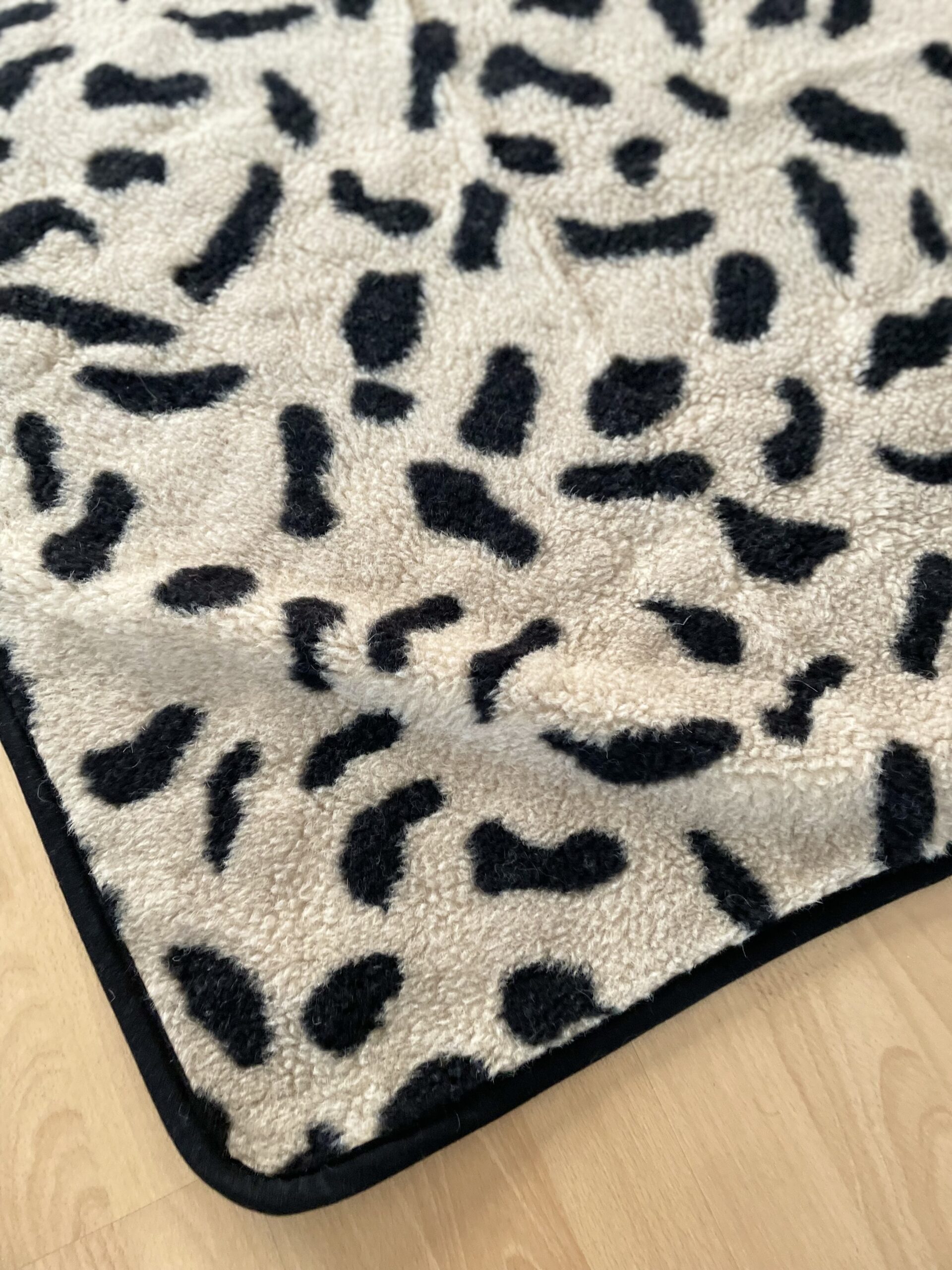 Alwero – Decke TUMBLER LEO Biowolle, Gepard – Bild 3