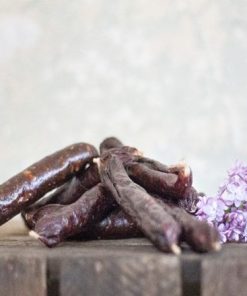 Paul & Paulina Wellness-Würstl mit Kräutern und Gemüse (Muskelfleisch vom Rind Karotten, Fenchel, Basilikum, Kamillenblüten, Zucchini, Hagebutte, Bockshornklee)