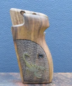 SIG, P 210, Ausführung 50, Skorpion, Nußbaum