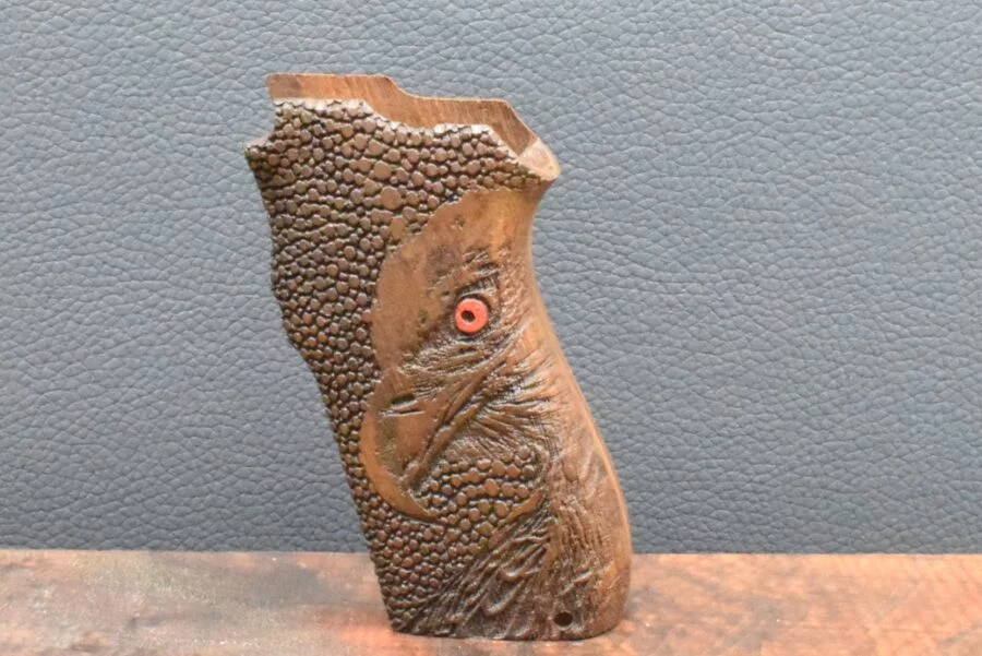 Smith & Wesson 5906, Ausführung 7,Hawk, Nußbaum – Bild 2