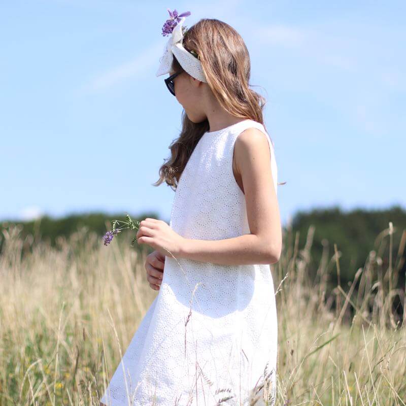 Baumwollstoff, Lochstickerei Ecru, Muster 2 – Bild 9