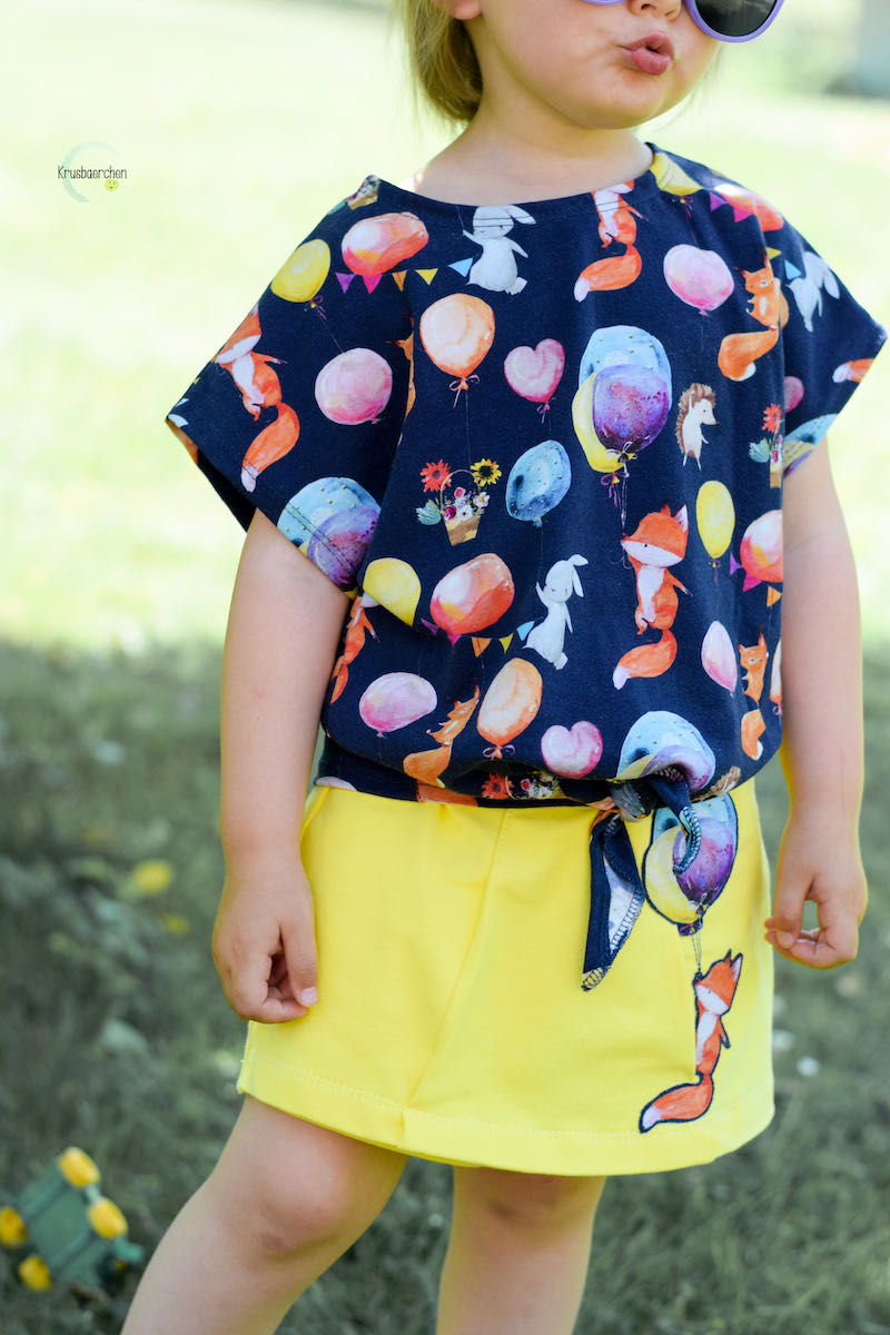 French Terry, Füchse und Hasen auf Blau – Bild 6