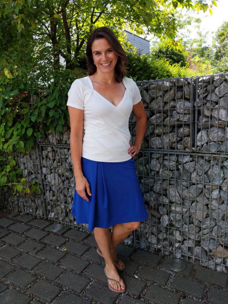 Leichtes, elastisches Mischgewebe – Line sparkling – Ecru – Bild 4