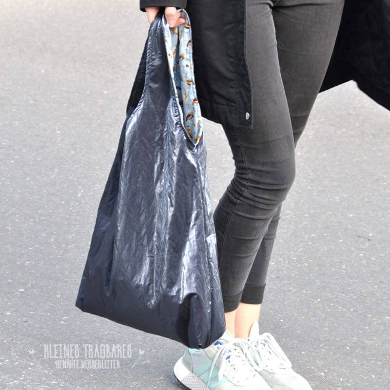 Kunstleder, leicht fallend, Knitteroptik – Silber – Bild 6