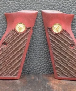 Yavuz 14 , Ausführung 2, Fischhaut, mit Emblem, rötlich, Nußbaum