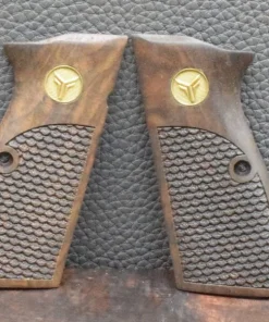 Yavuz 14 , Ausführung 3, punziert, mit Emblem, braun, Nußbaum