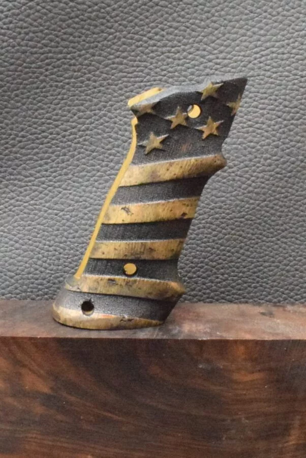 Colt 1911, Targetgriff, Walnuss, Logo American Style, Neuware, Zum Sonderpreis ! – Bild 4