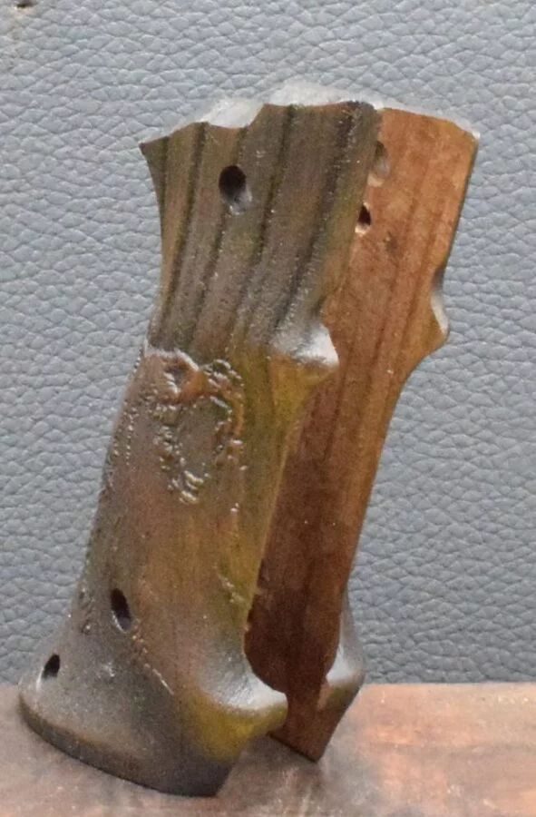 Colt 1911, Targetgriff, Ausführung 13, Bär, Nußbaum – Bild 6