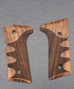 Beretta Modell 92 F, Full Model, Walnuss mit glatter Oberfläche und Fischhaut, Befestigung von der Seite, Neuware zum Sonderpreis!