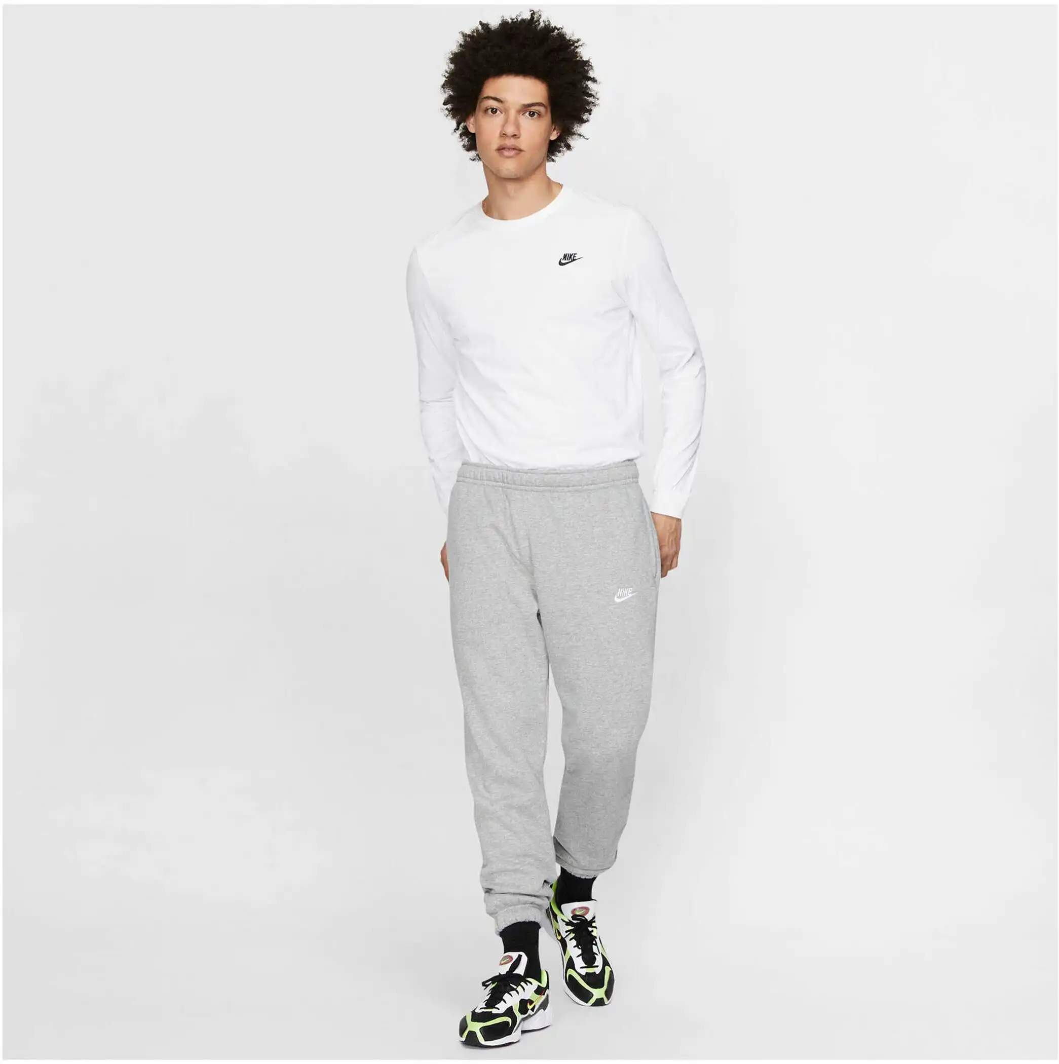 NIKE SPORTSWEAR CLUB FLEECE ME DK GREY HEATHER/MATTE SILVER/W – Bild 4