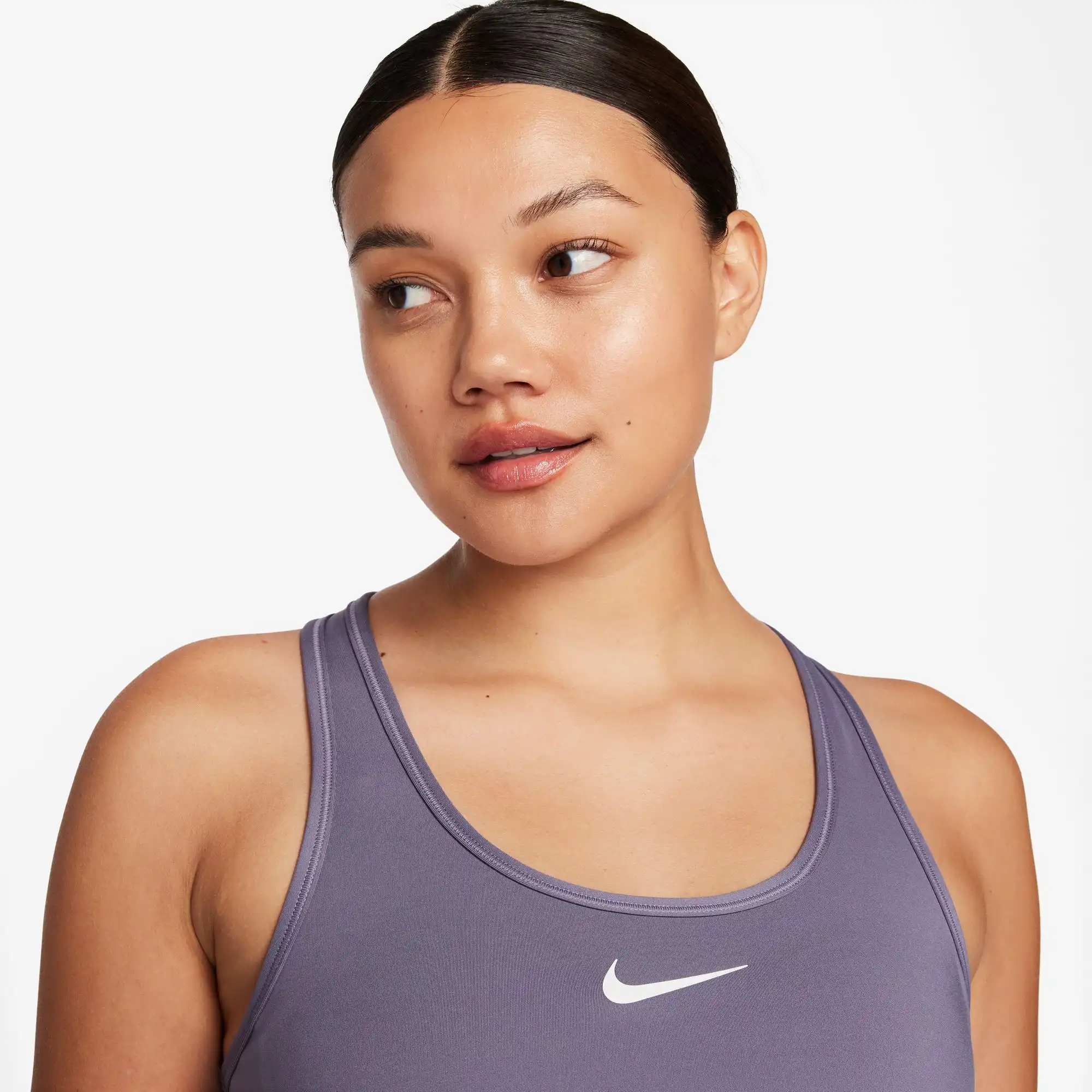 Nike Swoosh Medium Support Wom – Bild 4