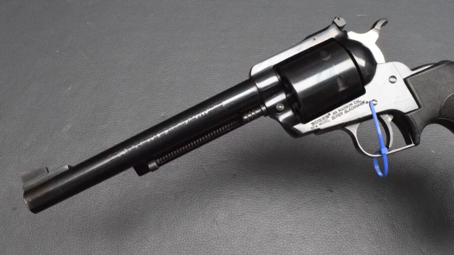 Ruger Super Blackhawk Revolver, Kaliber 44 Magnum, 7,5″, brüniert, sehr gut – Bild 5