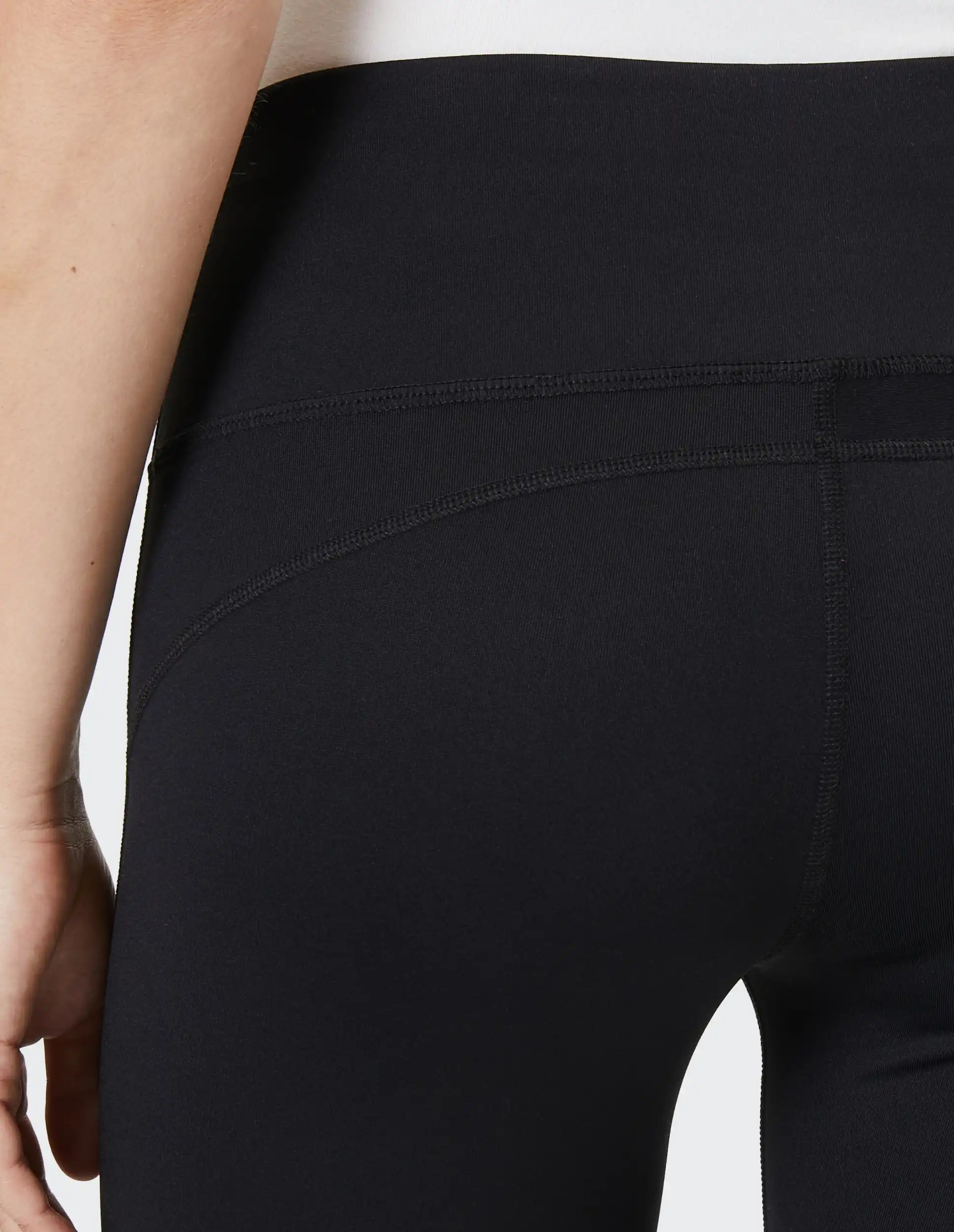 VB_Noma D Hose 1/1 – Bild 8